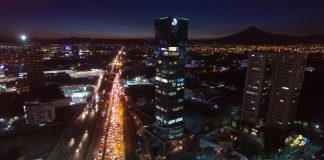 El automóvil roba espacios que deberían ser para las personas