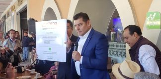 Alejandro Armenta presenta su registro de afiliación a MORENA