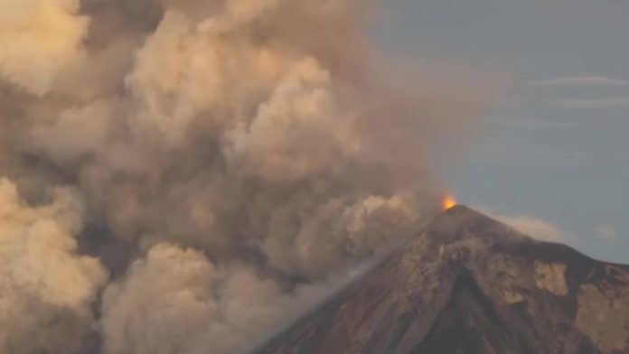 volcán de Fuego en Guatemala