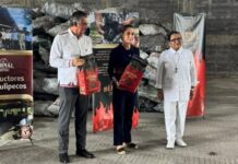 Recorrió presidenta empacadora de carbón vegetal “El Bernal”