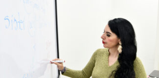 Acerca BUAP la ciencia en un diálogo abierto