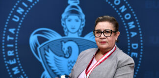 Académica BUAP recibe galardón educativo y Doctorado Honoris Causa por la OIICE